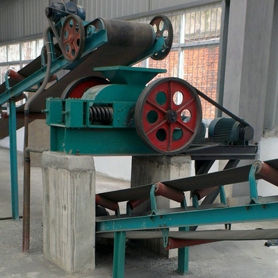 Manual de suministro y guía del ingeniero Equipo de trituración secundaria de piedra Arenas Fabricación de molinos de rodillos Triturador para mineral