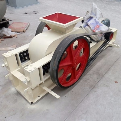 Máquina de trituración de doble rollo para arcilla de lodo de carbón y piedra caliza según el modelo diferente