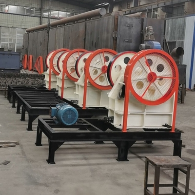 Trituradora de mineral de oro Maquina trituradora de mandíbula con capacidad de 50-525 t / h a un precio asequible