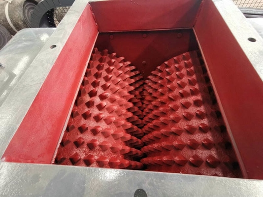 Máquina de trituración de rodillos de doble engranaje para 2022 2PGC-500x750 Manganeso/Zinc/Níquel/hierro