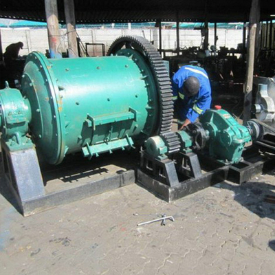 Gran tamaño y 100 kg 900x3000 Motor diesel portátil piezas de molino de bolas para la extracción de oro