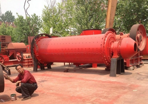 Equipo de molino de bolas de minería de oro de operación automática con motor CA