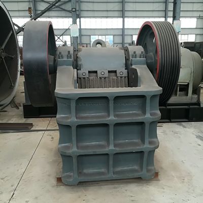 30kw PE400x600 trituradora móvil de mandíbula de piedra de oro pequeño mineral con dimensiones de 1400x1740x1663mm