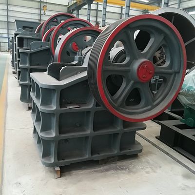 30kw PE400x600 trituradora móvil de mandíbula de piedra de oro pequeño mineral con dimensiones de 1400x1740x1663mm
