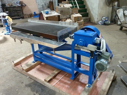 Máquina de vibración de la mesa de agitación de oro para la separación de minerales pesados 380V/415V/440V