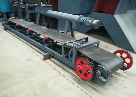 Máquina de línea transportadora de cinturón inclinado de caucho portátil industrial de tamaño pequeño amarillo