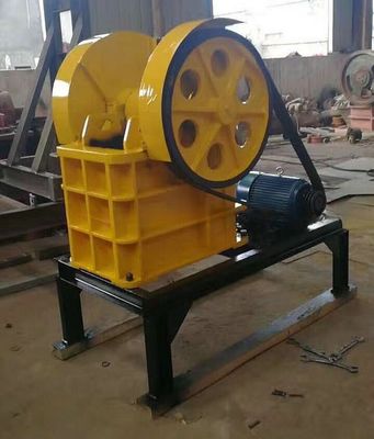 PE400x600 Maquina de trituración de mandíbula de piedra de mineral de oro para salida en planta de fabricación de 30kw