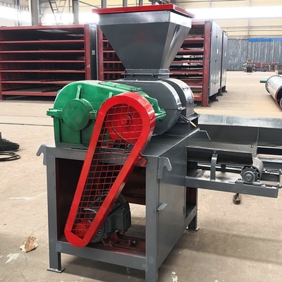 Máquina de briquetas de coque de petróleo con un peso de 700 kg y menos del 50% de humedad del material