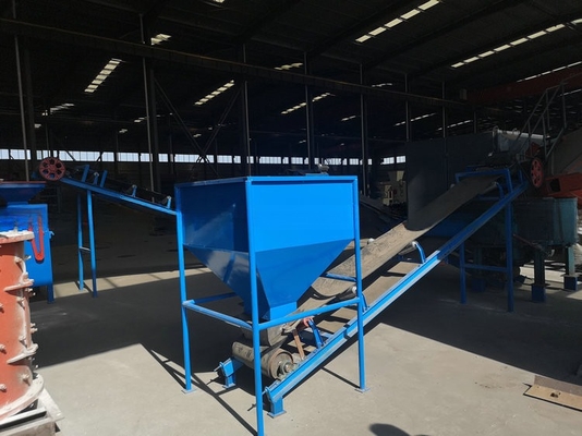 molino de bolas de alimentación de muelles de extracción de mineral de oro y roca de acuerdo con los requisitos del cliente
