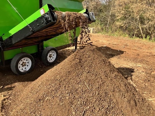 Dispositivo móvil para la separación de piedras en 60 m3/h de compost, suelo superficial y estiércol de ovejas y vacas